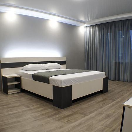 Двухкомнатный Люкс Центр Металлургов 19 Kr Apartments Kryvyj Rih Esterno foto