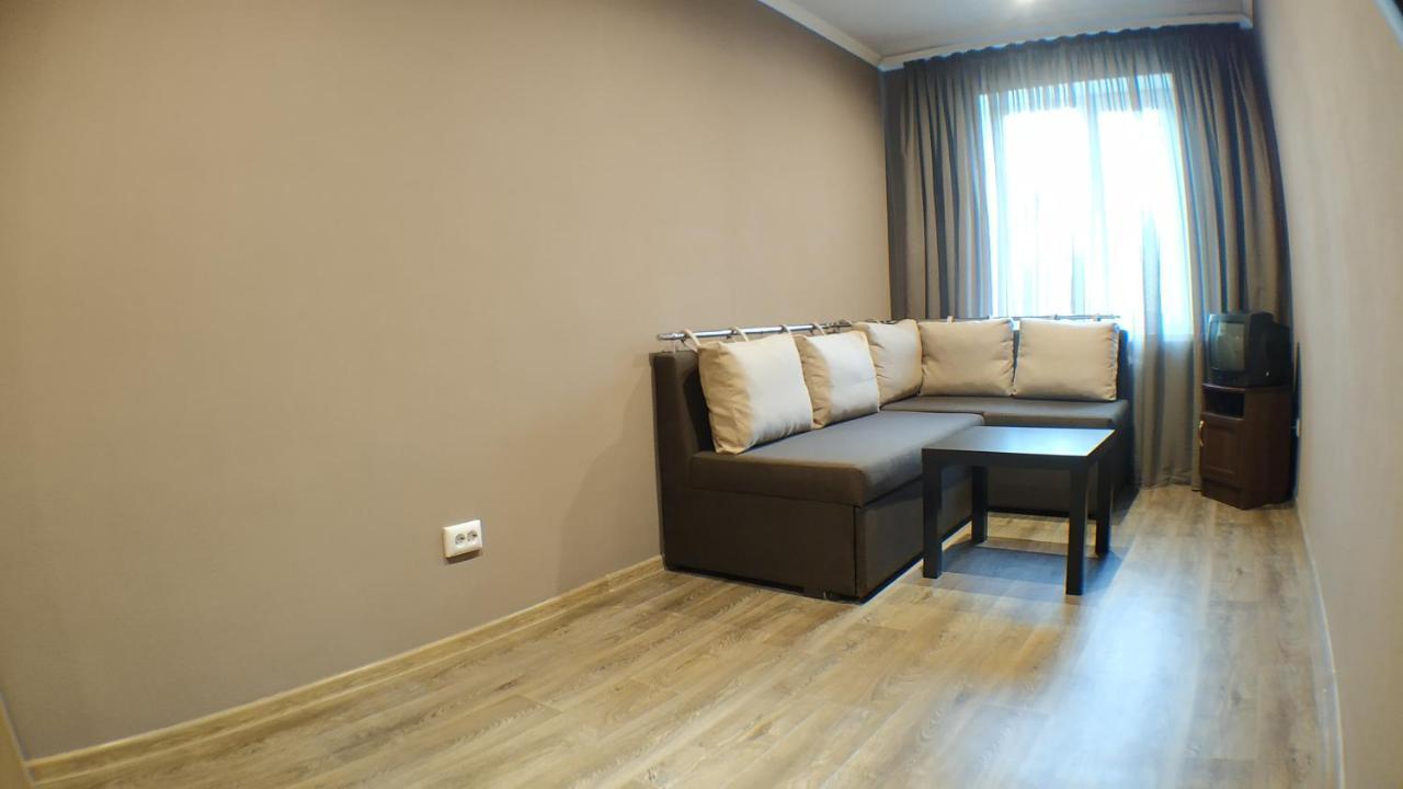 Двухкомнатный Люкс Центр Металлургов 19 Kr Apartments Kryvyj Rih Esterno foto