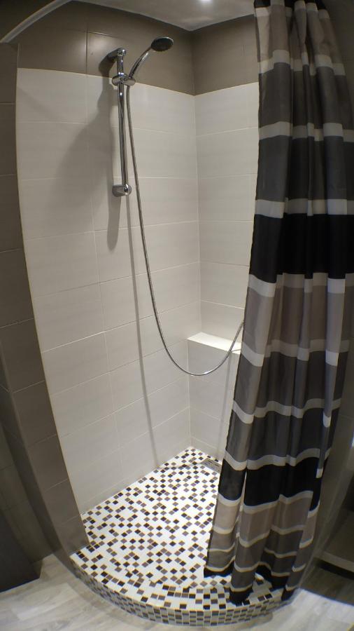 Двухкомнатный Люкс Центр Металлургов 19 Kr Apartments Kryvyj Rih Esterno foto
