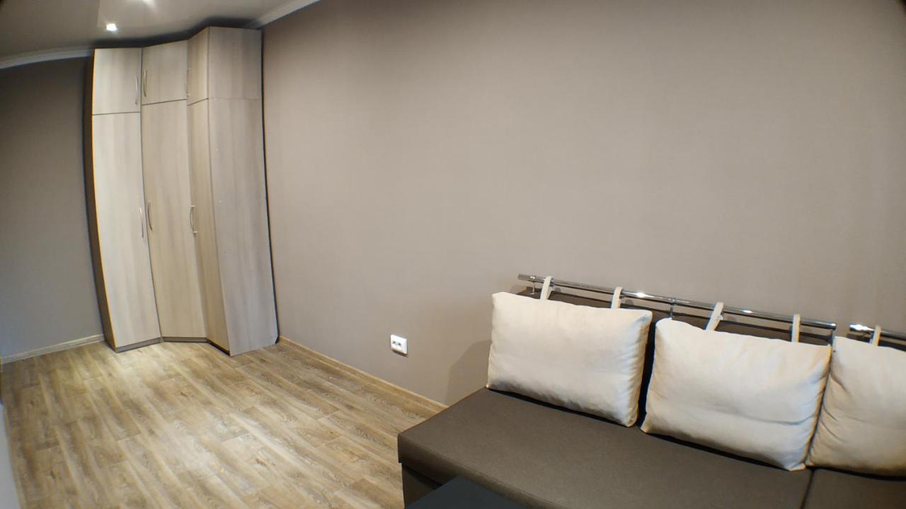 Двухкомнатный Люкс Центр Металлургов 19 Kr Apartments Kryvyj Rih Esterno foto