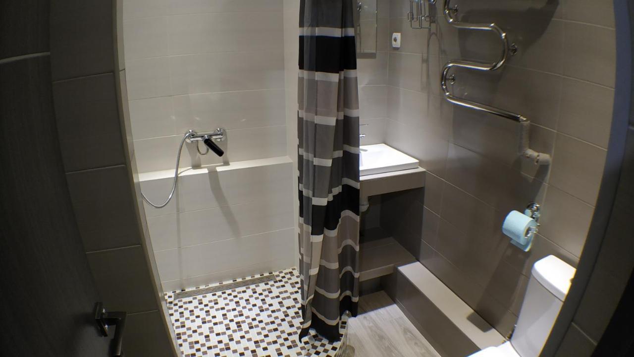 Двухкомнатный Люкс Центр Металлургов 19 Kr Apartments Kryvyj Rih Esterno foto